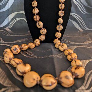 Hawaiian Kukui Nut Lei